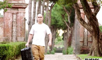 Girl on bed gets DP anal and cums