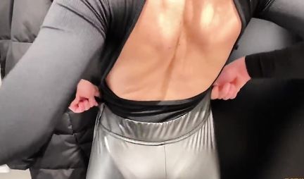 Russian girl after blowjob in public is ready to pose for sex with cancer