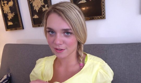 A girl in homemade porn gives a blowjob and jumps on her ...