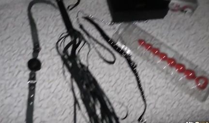 Russian sleeping beauty lifted her legs and offered her pussy for love