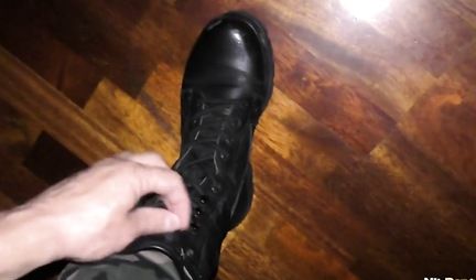 Russian sleeping beauty lifted her legs and offered her pussy for love