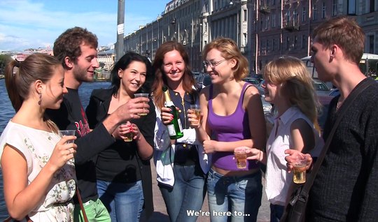 A crowd of Russians in the living room staged a real orgy...