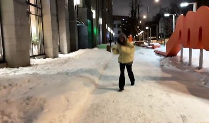 Russian girl during a pickup truck allows herself to be fucked while drunk