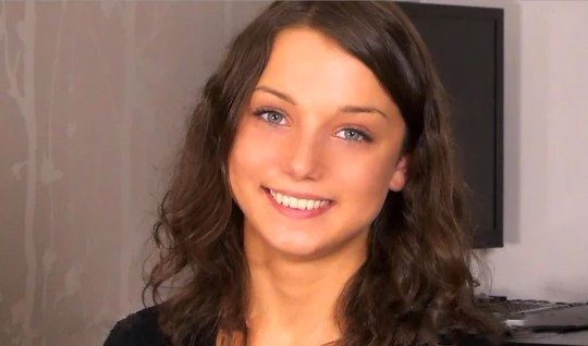 The guy spanked the Russian beauty at the casting and fuc...