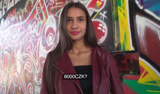 Skinny chick pikaper pulled pussy on a strong dick in the...