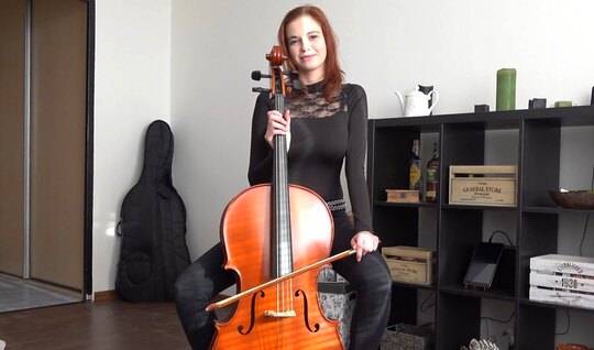 The redhead was seduced by money and gave a cap to a youn...