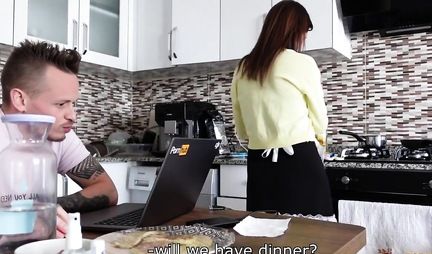 Russian guy cheated on his girlfriend with her older sister