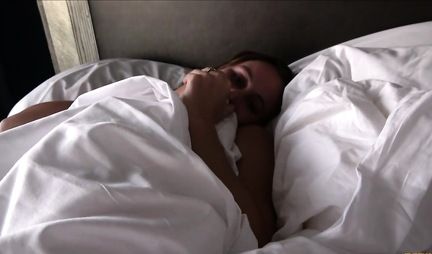 In homemade porn cutie violently cums from hot anal