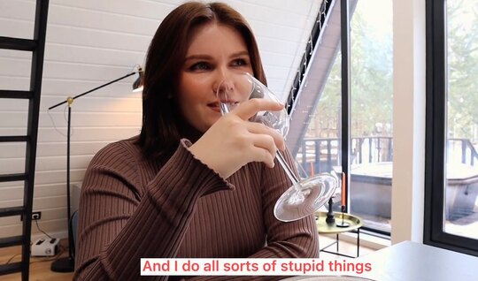 Drunk Russian chick spread her legs in front of a stranger