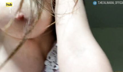 Mom with hanging boobs sat down on her stepsons strong dick