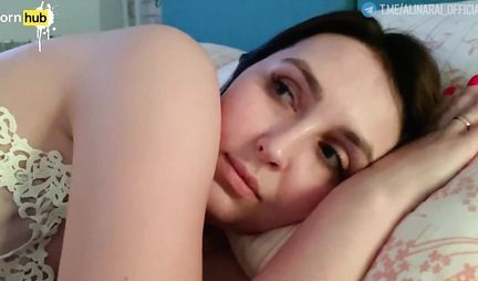 Mom with hanging boobs sat down on her stepsons strong dick