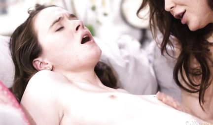 A fat lesbian brought two friends to a bright orgasm