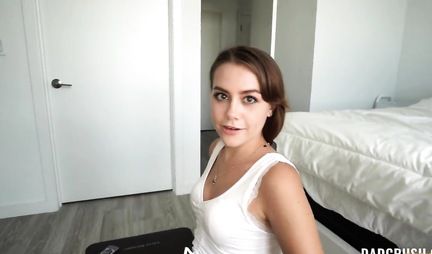 The brunette decided to have sex with a guy after a fitness workout