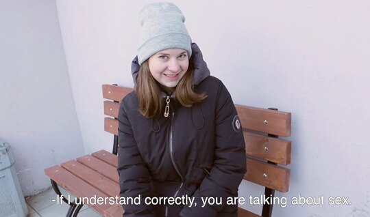 Pikaper persuaded a Russian girl to go with him and fuck