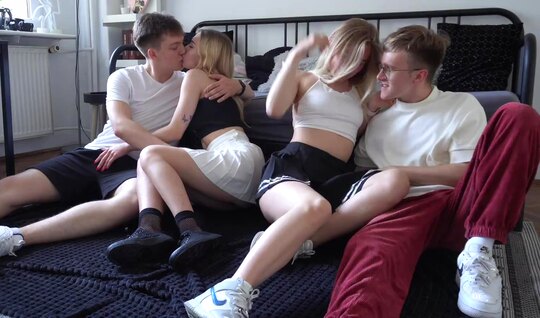 Depraved Russian students muddied a group sex with guys