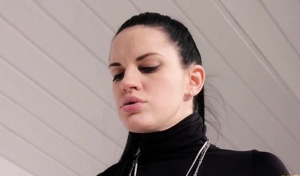 A hot student with a strapon brought her lesbian friend to ecstasy