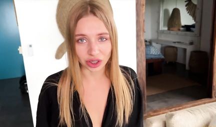 Russian blonde appeases collector with a hot blowjob