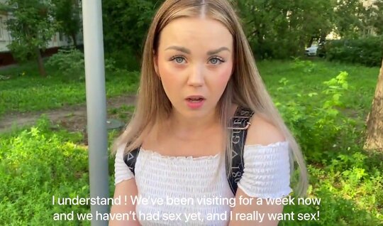 A young Russian girl sucked the trunk of a new friend