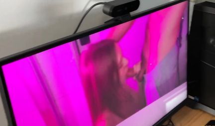 Russian chick knows how to give a great homemade blowjob