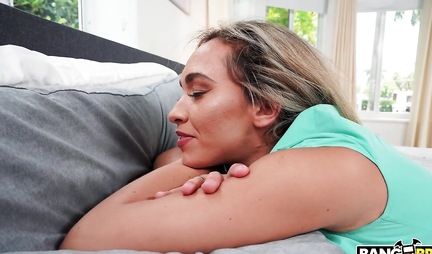 Experienced mom let her stepson taste hairy pussy