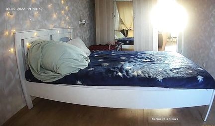 Russian chick washed her friend's cock and sucked him in the bathroom