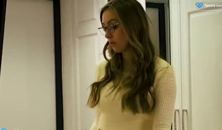 Stepmother was going to a party, but got into home sex