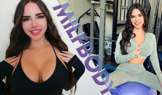 Fitness lover with big boobs gets pussy fucked by trainer