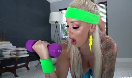 MILF with big boobs sat on the personal trainer's cock