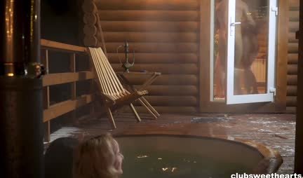 Russian chicks arrange an orgy in a country cottage