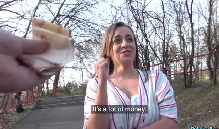 The girl showed big boobs in public for money