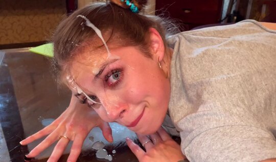 Russian chick got cum on her face after awesome sex