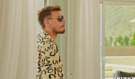 Mulatto with groans of pleasure jumps on a big dick