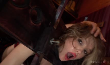 The dancer got into hard anal sex with a fan