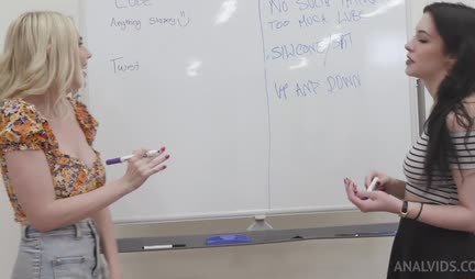 Lesbian pampered her friend with hard anal fisting