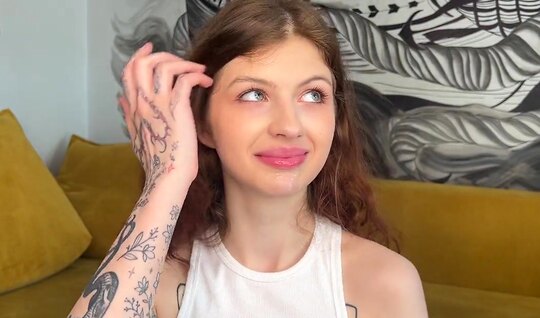 Russian chick agrees to fuck but only for money