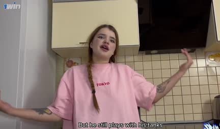 Russian bitch let guy's dick into anal and cheated on boyfriend