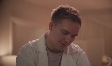 The masseur touches the big tits of a milf and then fucks her in the pussy