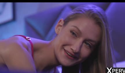 Lesbian fucks girlfriend with strap-on during FFM sex