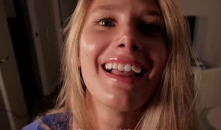 Russian chick paid for the night with her wet pussy