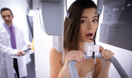 The brunette came to the dentist and got a strong shaft i...