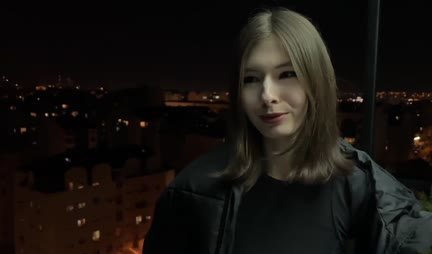 Russian chick is ready to fuck doggystyle with a pickup artist for money