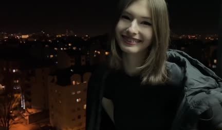 Russian chick is ready to fuck doggystyle with a pickup artist for money