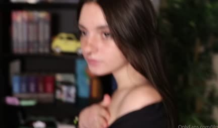 Young chick is ready to suck and fuck doggy style