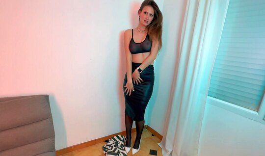 Russian prostitute knows how to fuck perfectly in any pos...