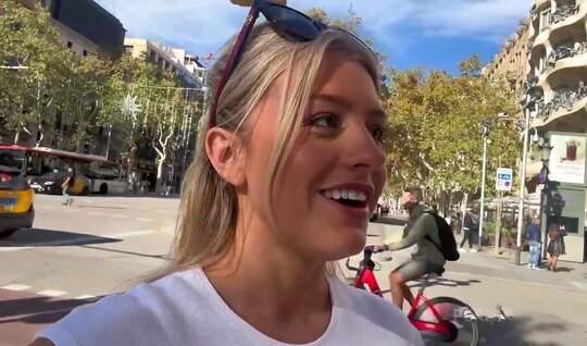 A chance acquaintance with a blonde ended in hot sex