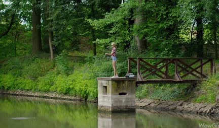 A skinny Russian girl picked up a guy while fishing and fucked him in the pussy