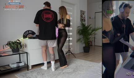 Russian bitch brazenly cheats on her boyfriend behind his back