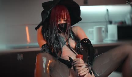 A girl with a gorgeous ass actively masturbates her pussy