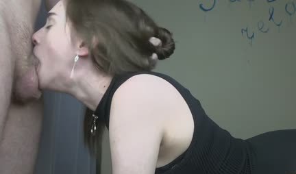 Russian girl pleased the guy with a deep throat