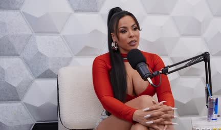 Milf with big tits is ready to try threesome